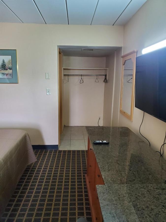 Budget Inn Of Μπέι Σίτι Εξωτερικό φωτογραφία