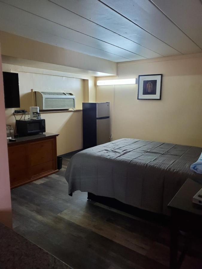 Budget Inn Of Μπέι Σίτι Εξωτερικό φωτογραφία